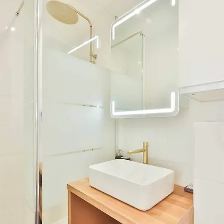 Cosy Proche Trocadero - Mobility Lease * Parigi